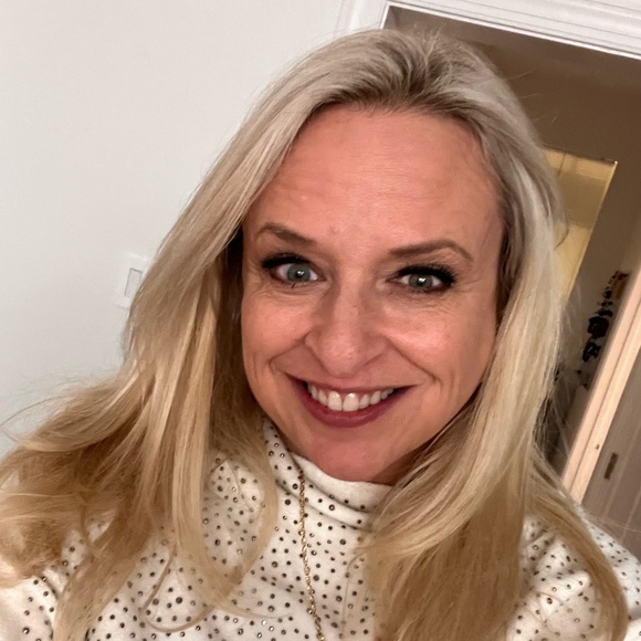 Meet your Posher - Picture 1 of 1